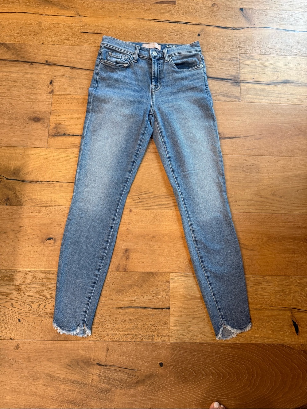 7 For All Mankind Light Blue Skinny Jeans with Frayed Hem